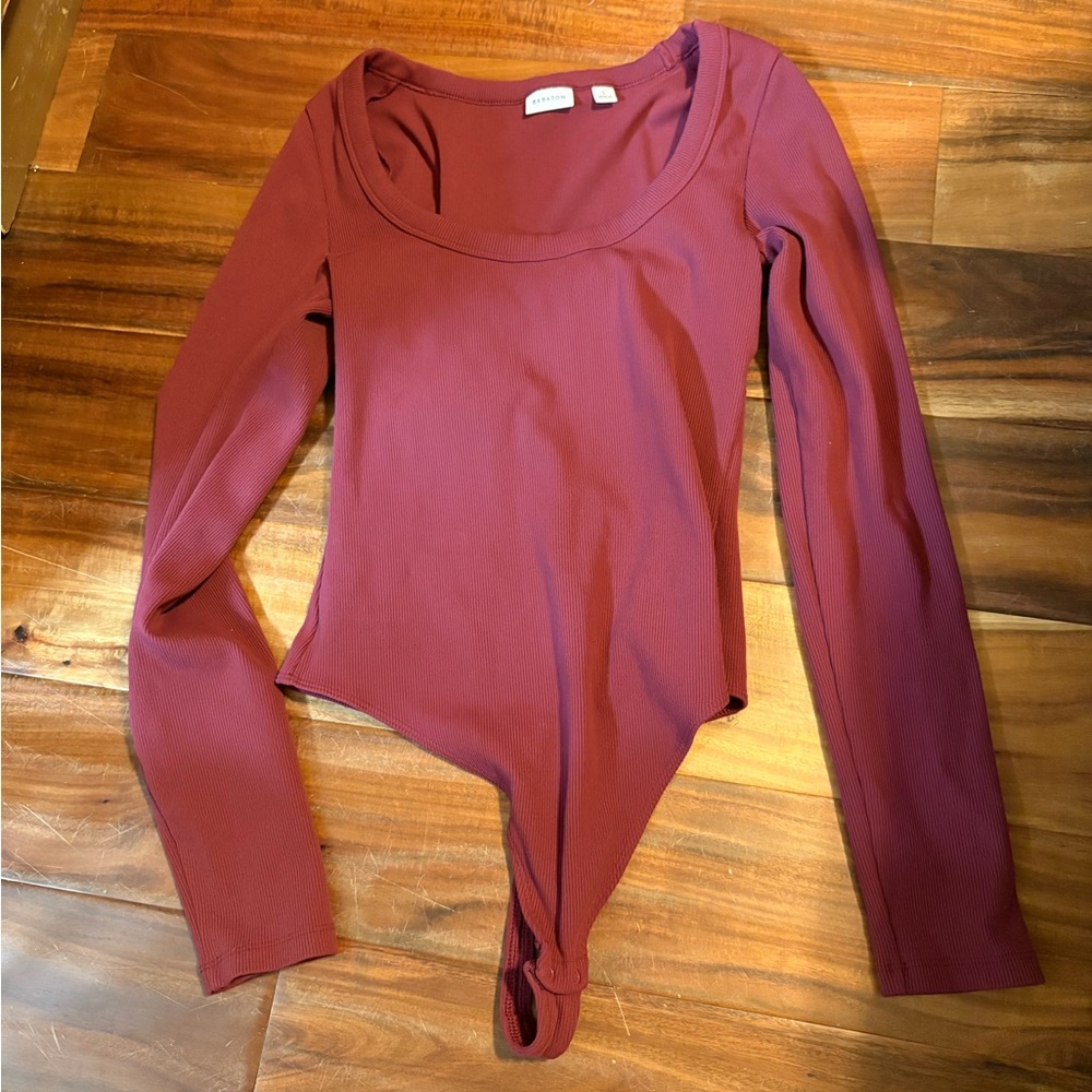 Babaton‎ Burgundy Long Sleeve Bodysuit (0945)